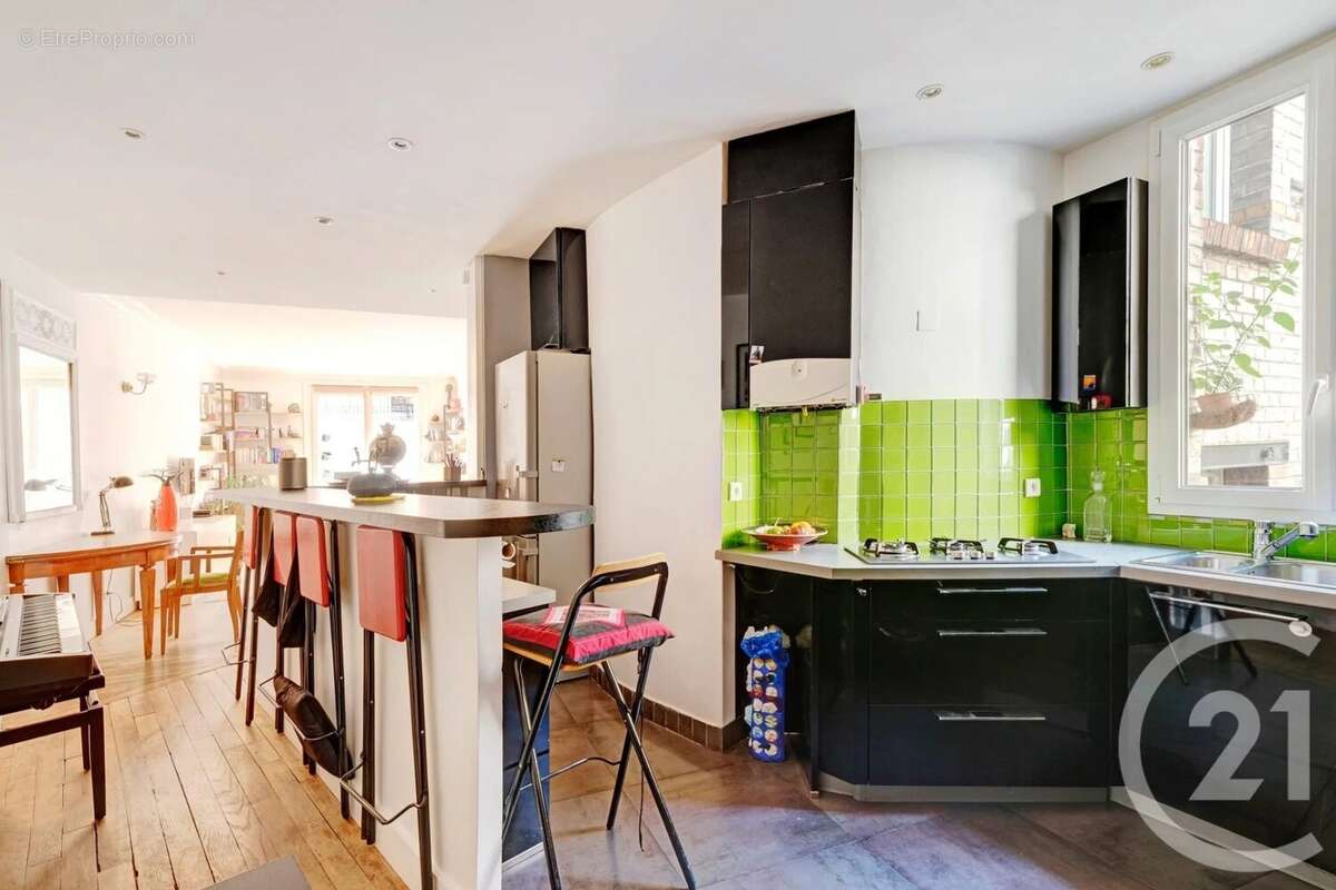 Appartement à PARIS-15E