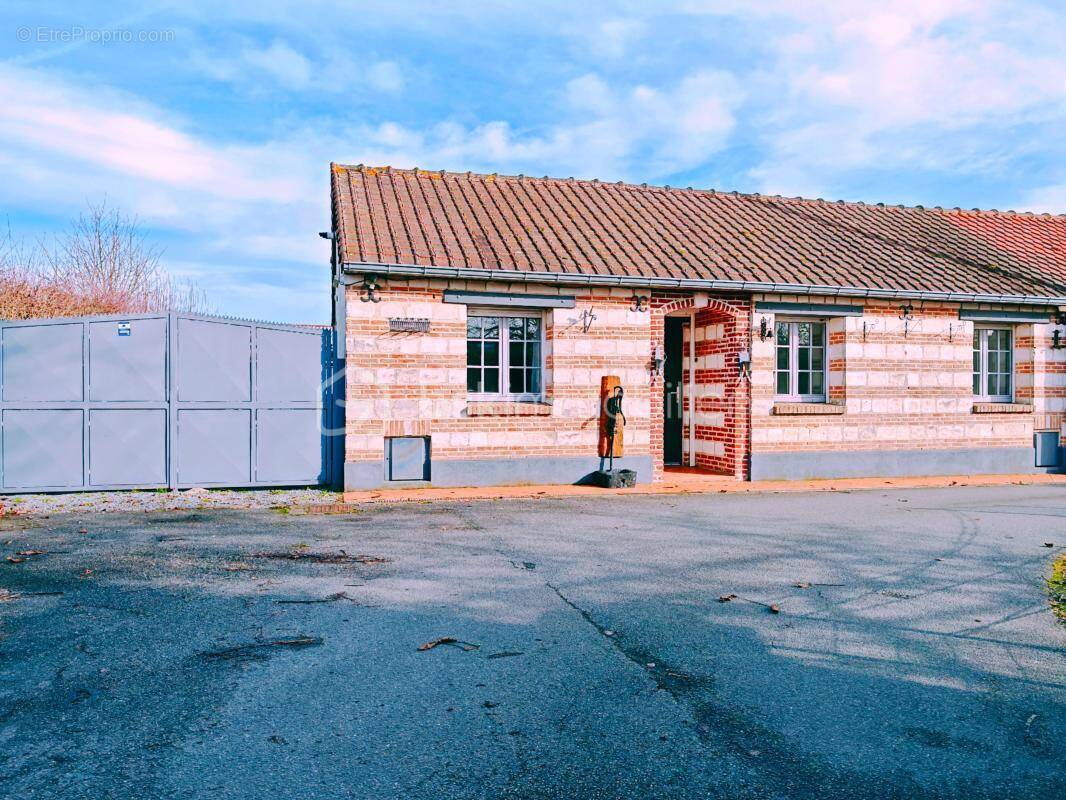 Maison à SANTES
