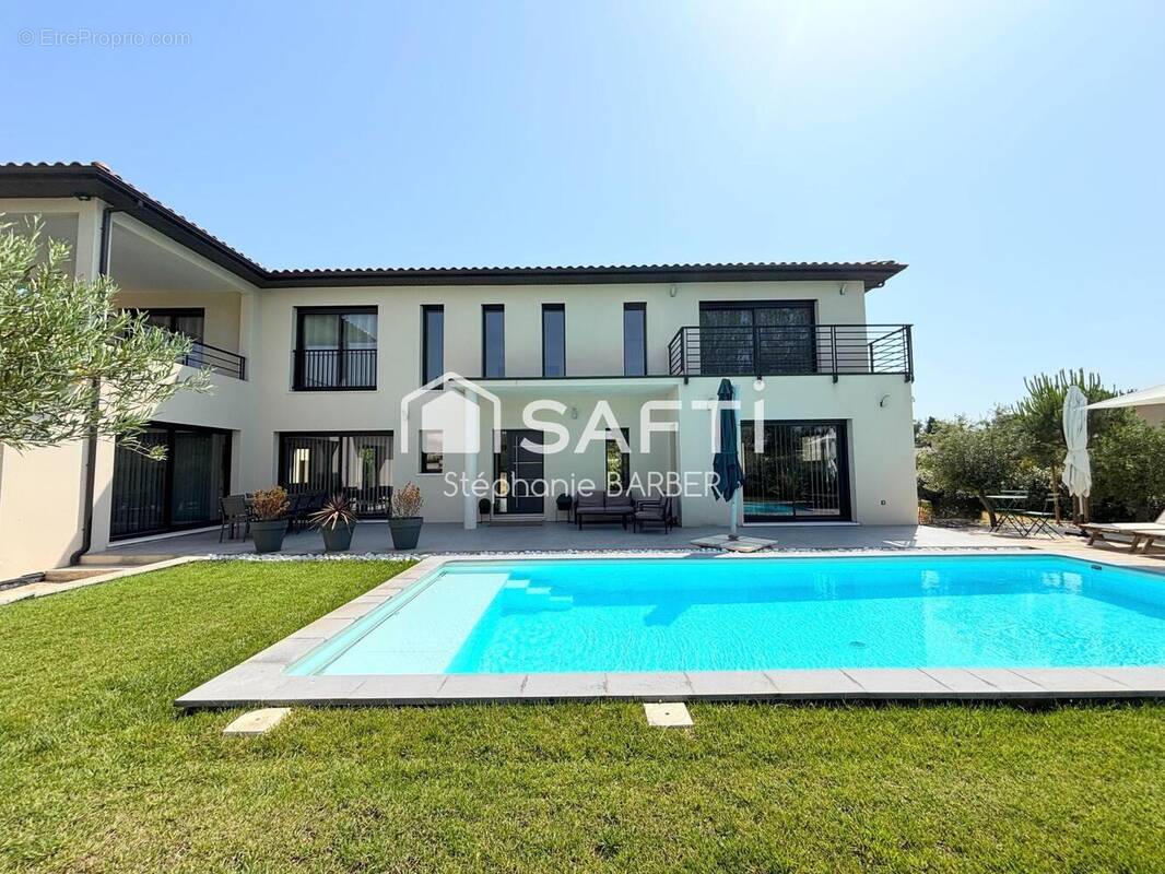 Photo 1 - Maison à LE PONTET