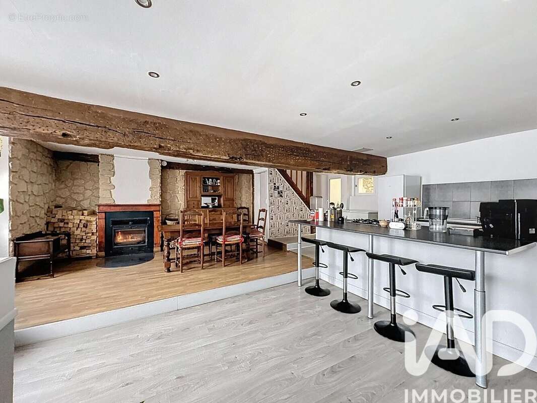 Photo 2 - Maison à MONTMORT-LUCY