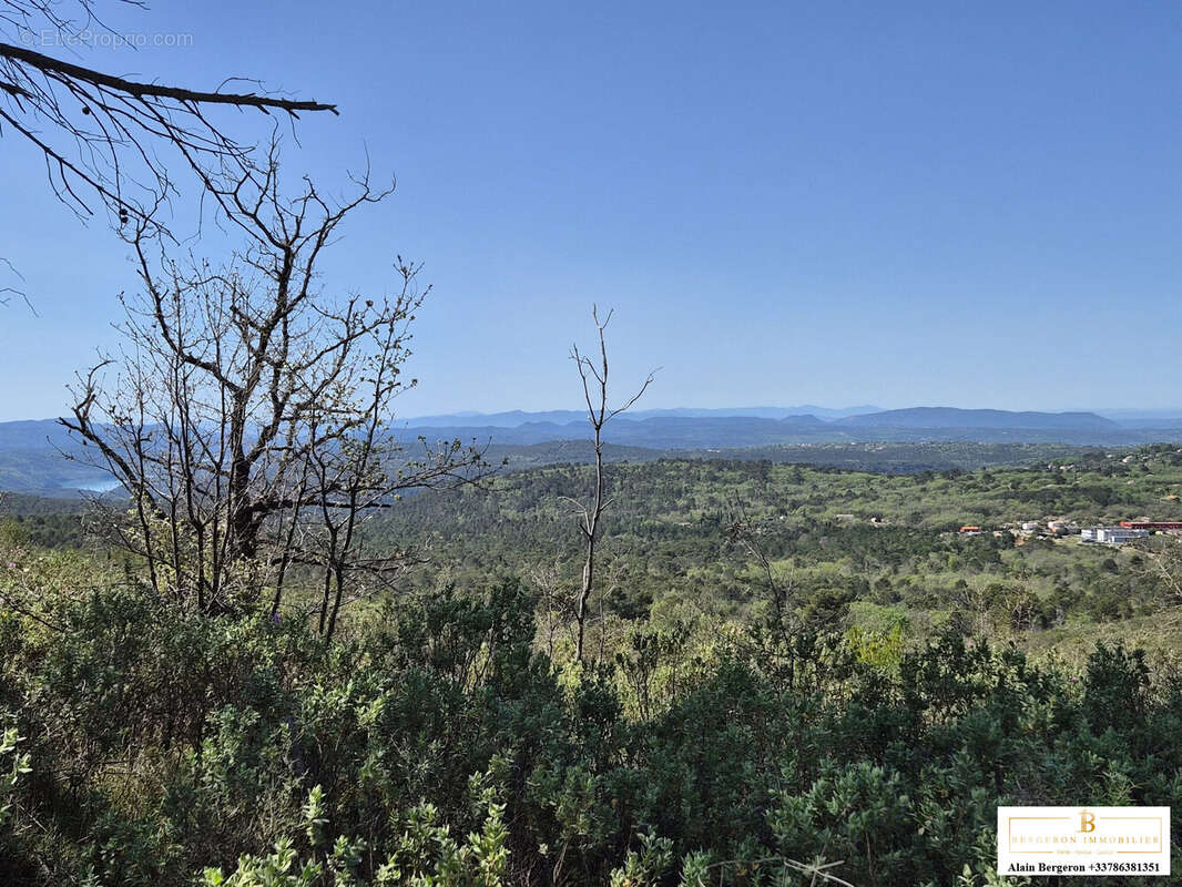 Terrain 308164 m² à Saint-Cezaire-Sur-Siagne  - photo 2