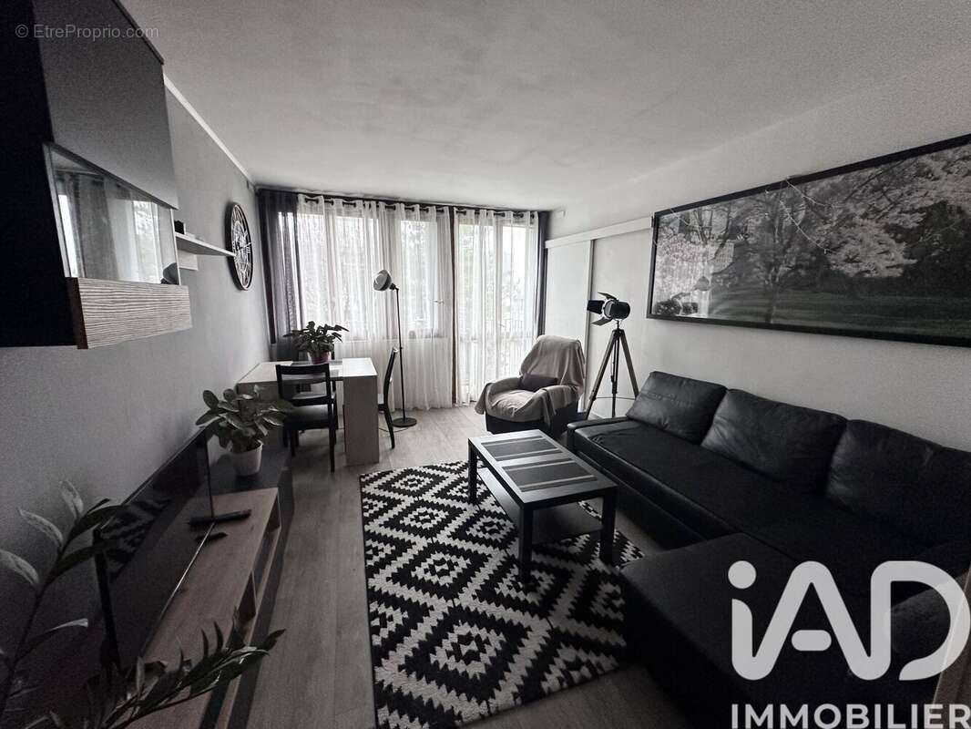 Photo 2 - Appartement à LAGNY-SUR-MARNE