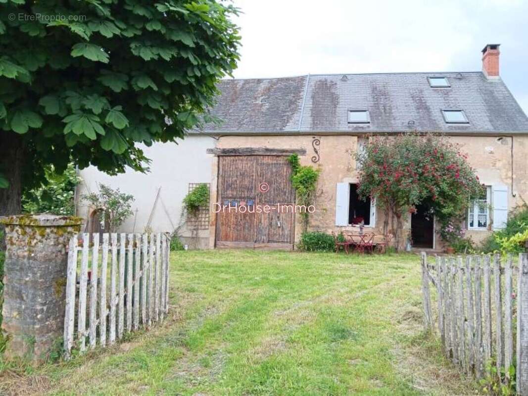 Maison à SAINT-BENIN-DES-BOIS