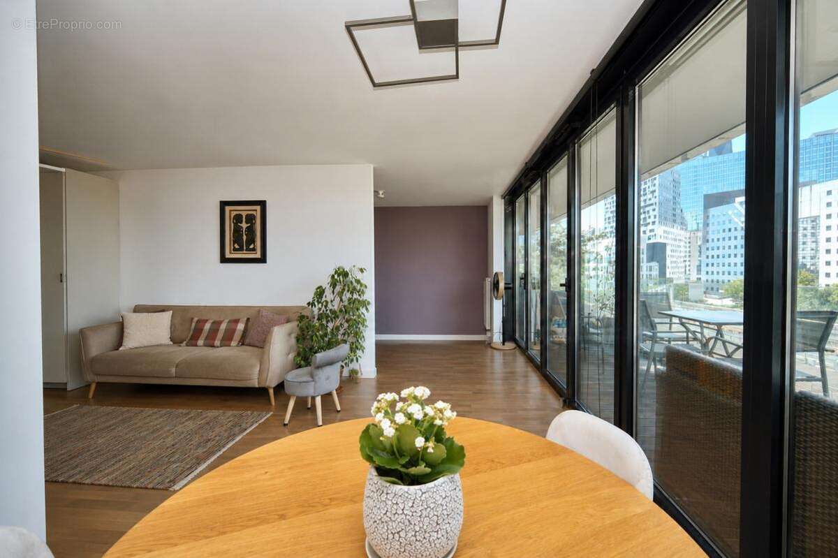 La Défense - T4 81m2 avec 19m2 de terrasse résidence One - photo 2