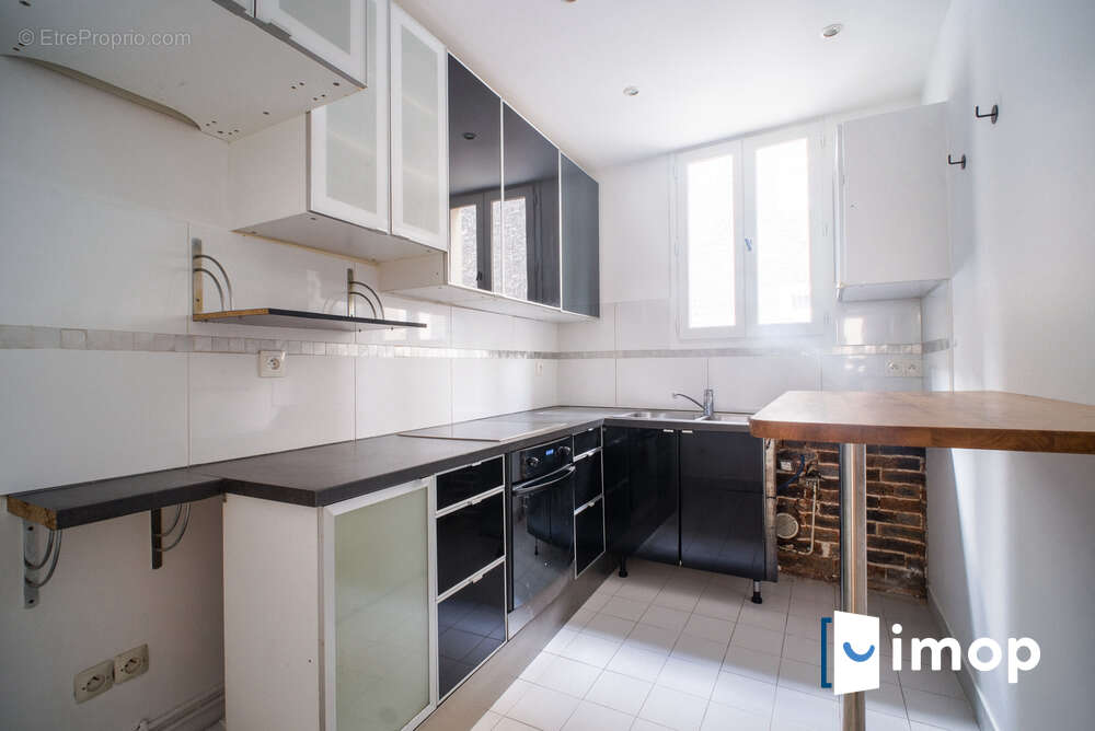 Appartement à PARIS-17E