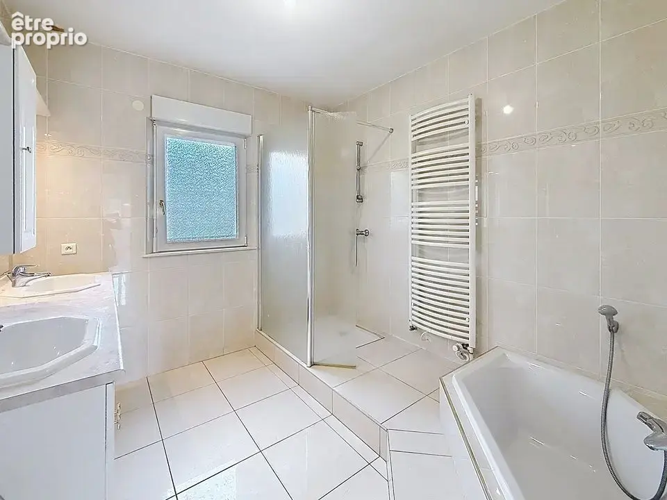 Thionville Guentrange/Quartier résidentiel - Maison individuelle de 148 27 m2 + sous-sol aménagé - 9,43 ares - photo 10