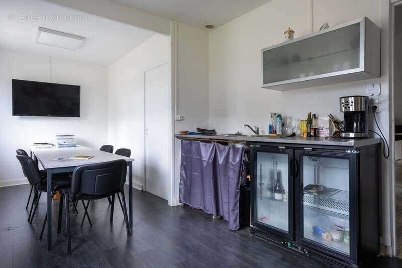 Commerce à PARAY-LE-MONIAL