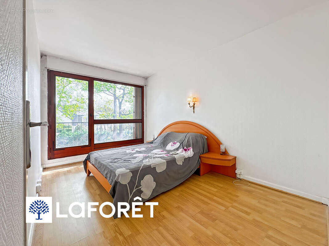 Appartement à SAINT-MICHEL-SUR-ORGE