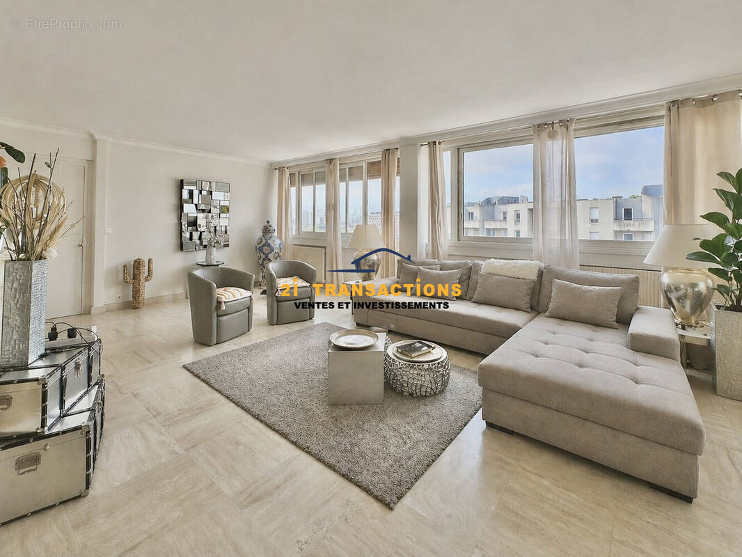 Appartement à SAINT-ETIENNE