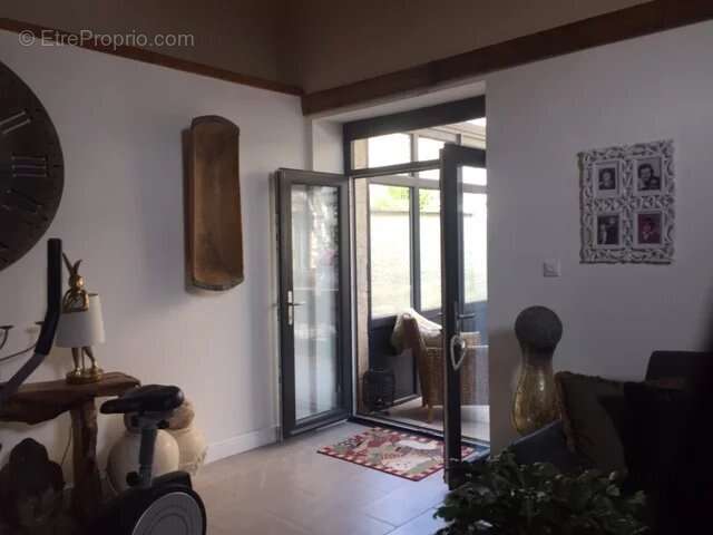 Maison à NANTEUIL-EN-VALLEE