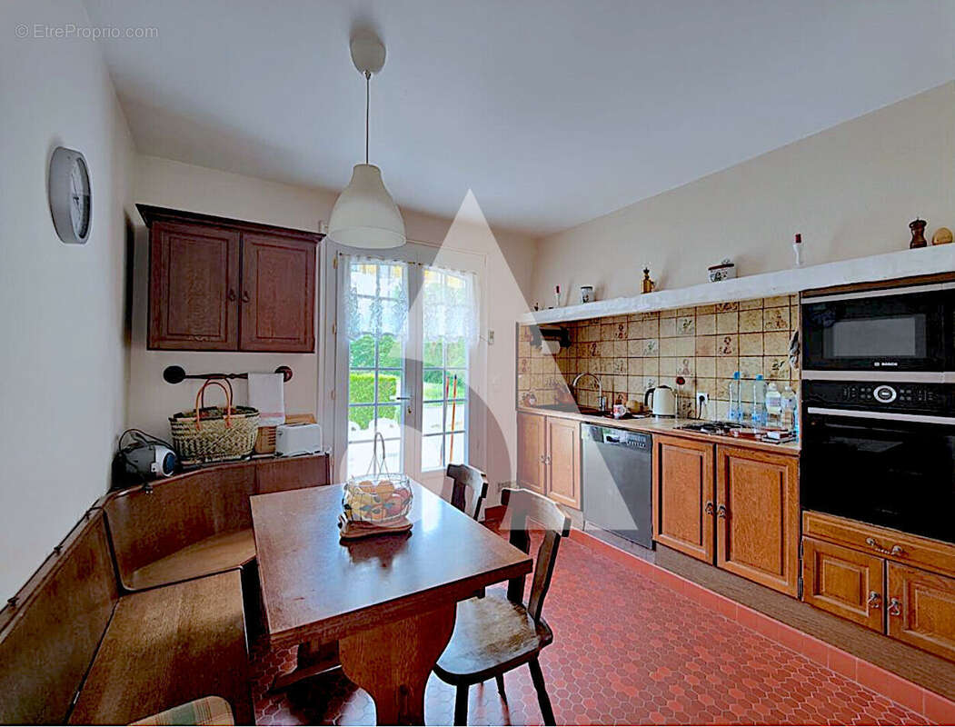 Maison à OLLAINVILLE