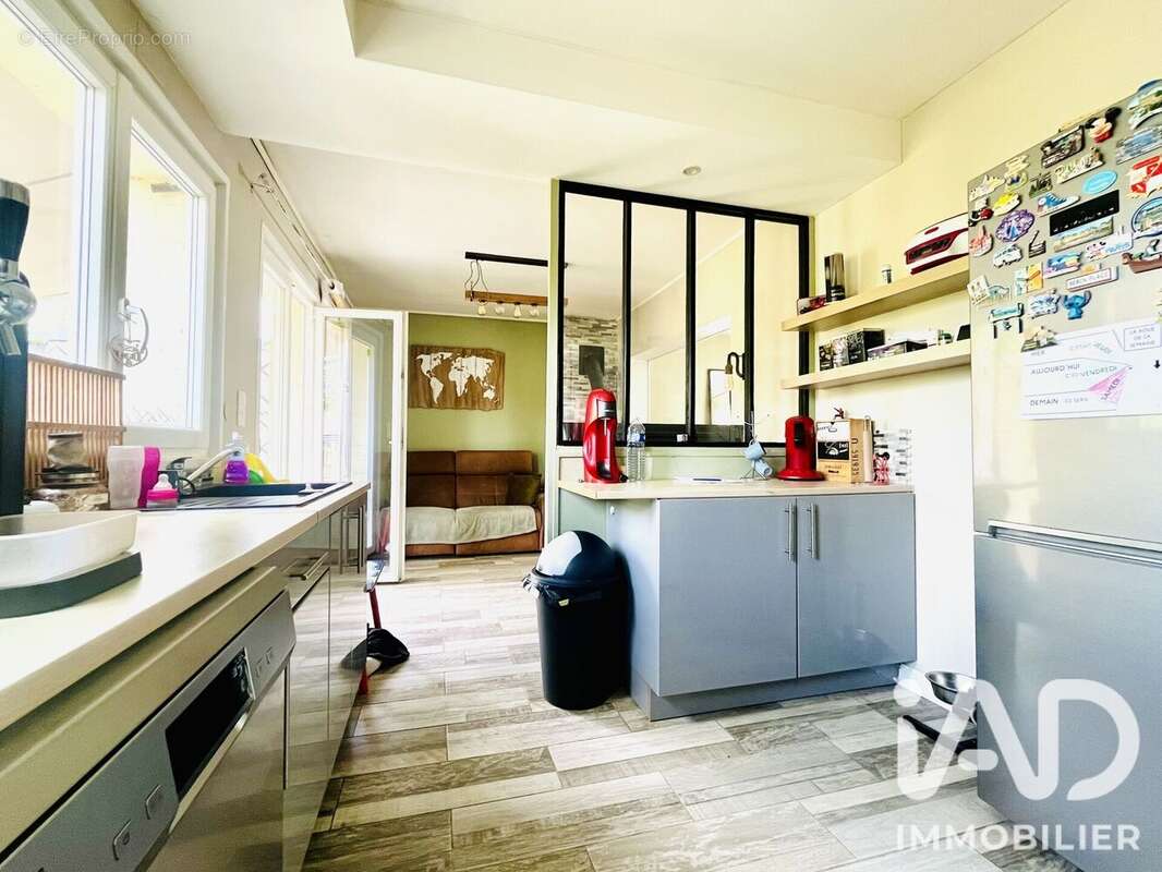 Photo 7