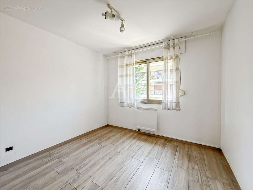 Appartement Le Cannet 3 pièces 64.06 m² - photo 13