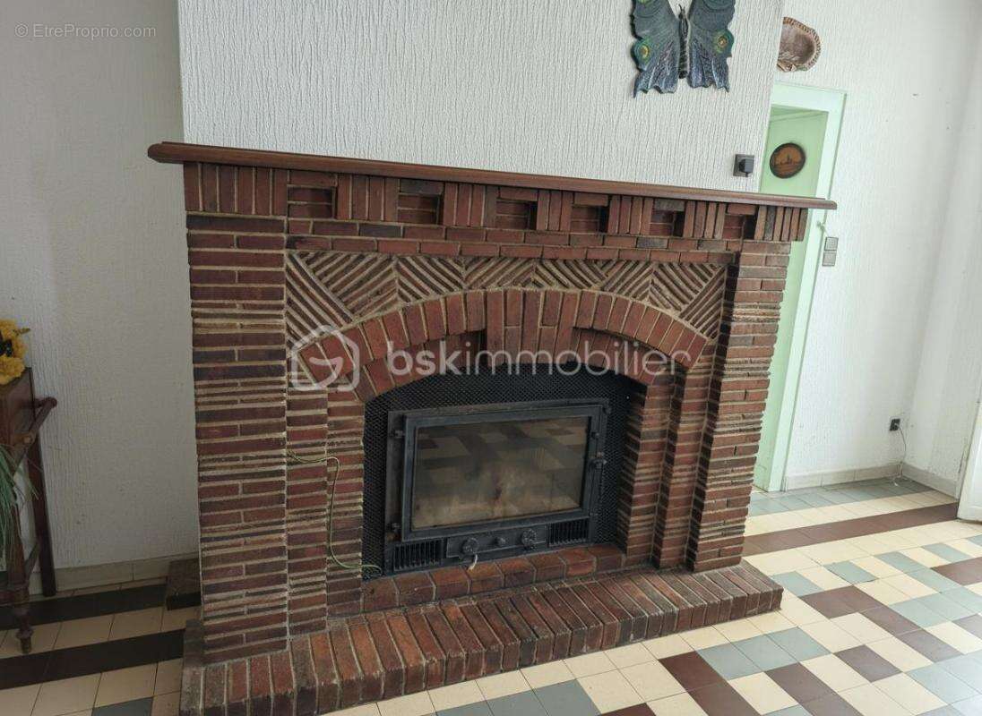 Maison ancienne en pierre de 130 m² avec dépendances sur 2 830 m² de terrain - photo 4