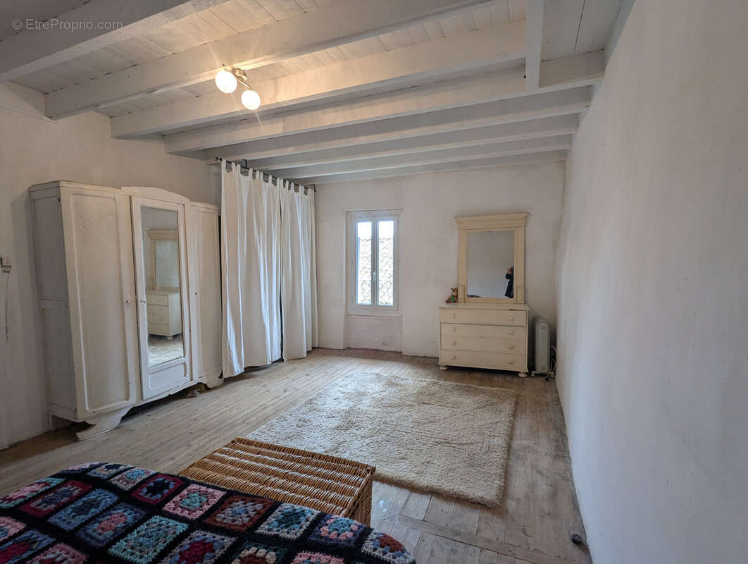 Maison à LISLE-SUR-TARN