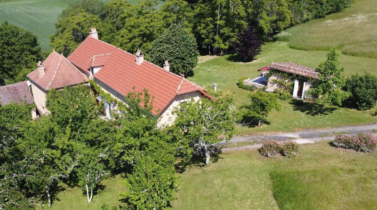 Maison à SAINTE-ALVERE