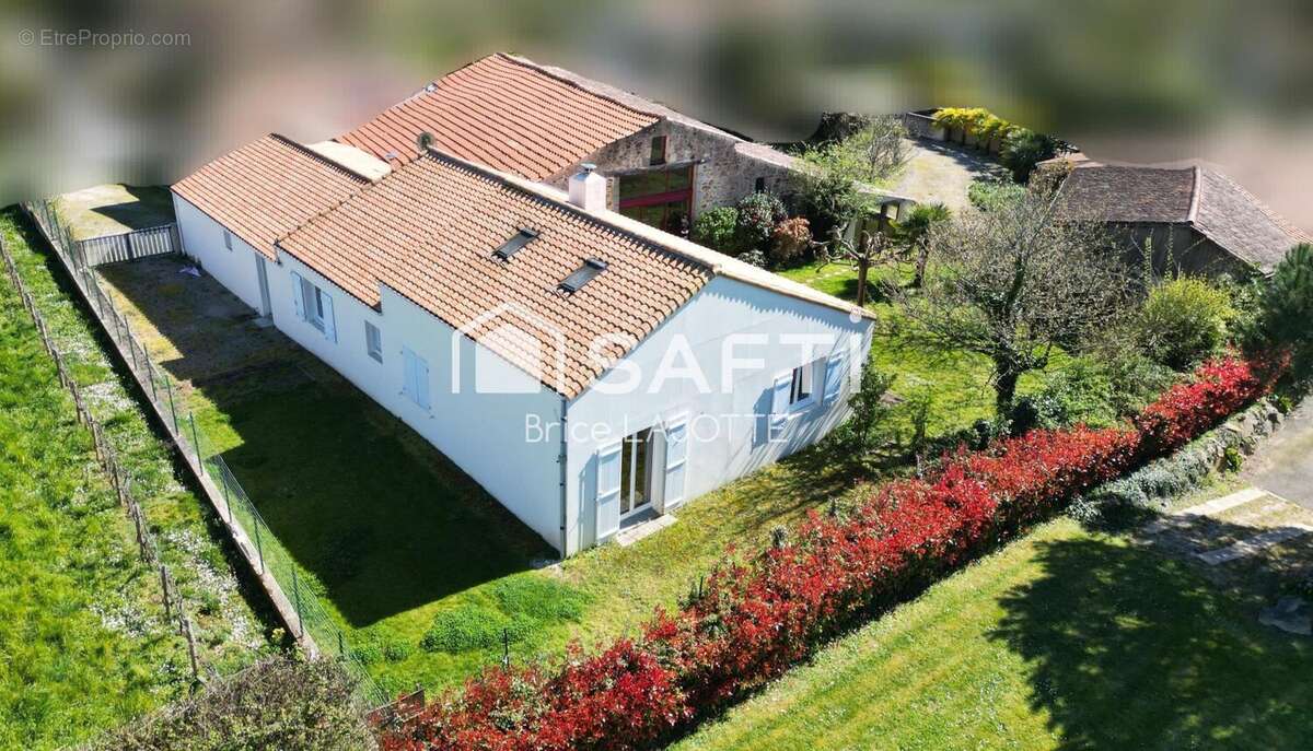 Photo 2 - Maison à LA ROCHE-SUR-YON