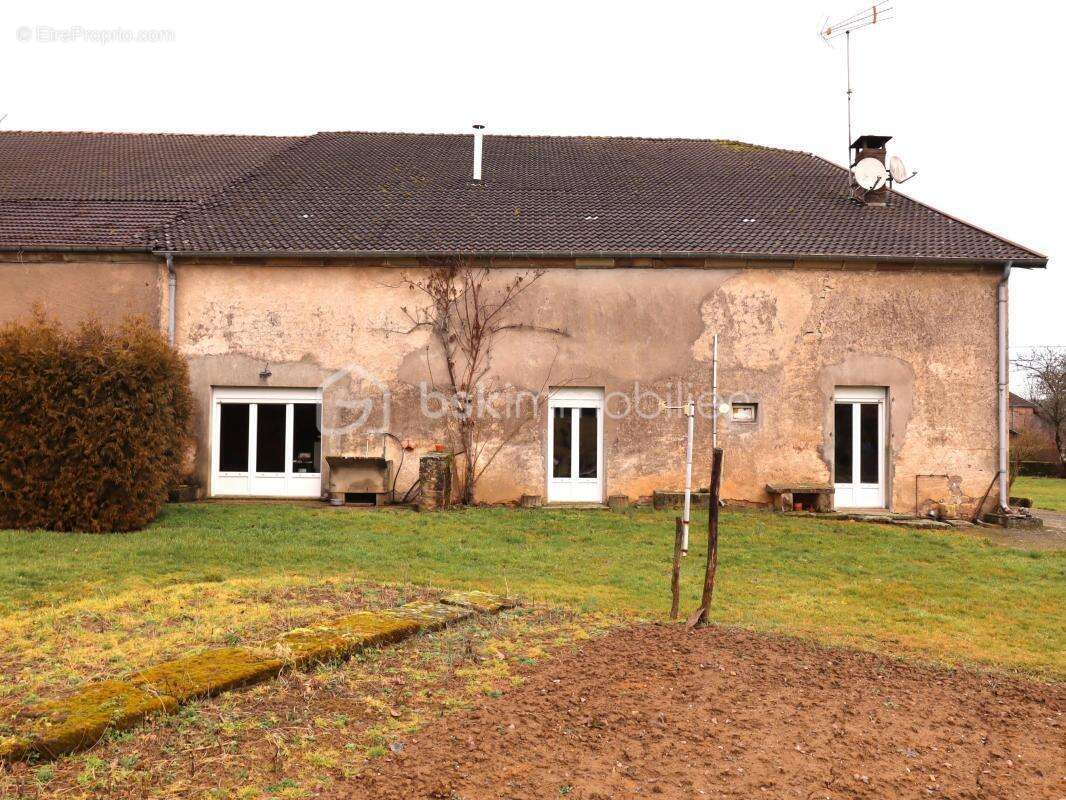  Ensemble immobilier a réhabiliter et restaurer   230 M2– Fort potentiel - photo 12
