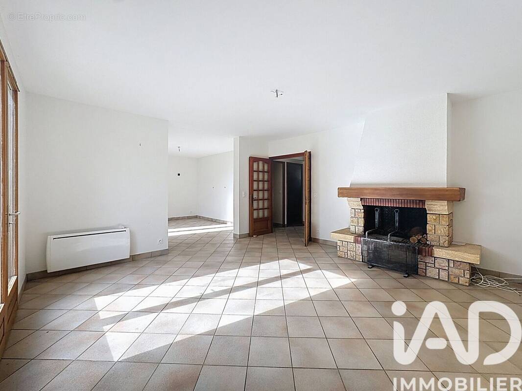 Photo 1 - Maison à VERZEILLE