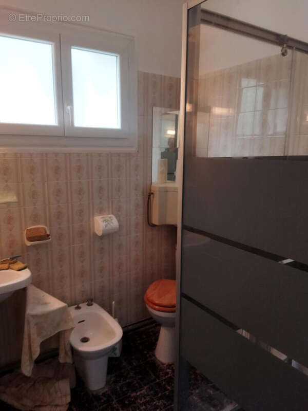 sdeau wc maison - Maison à CAHORS