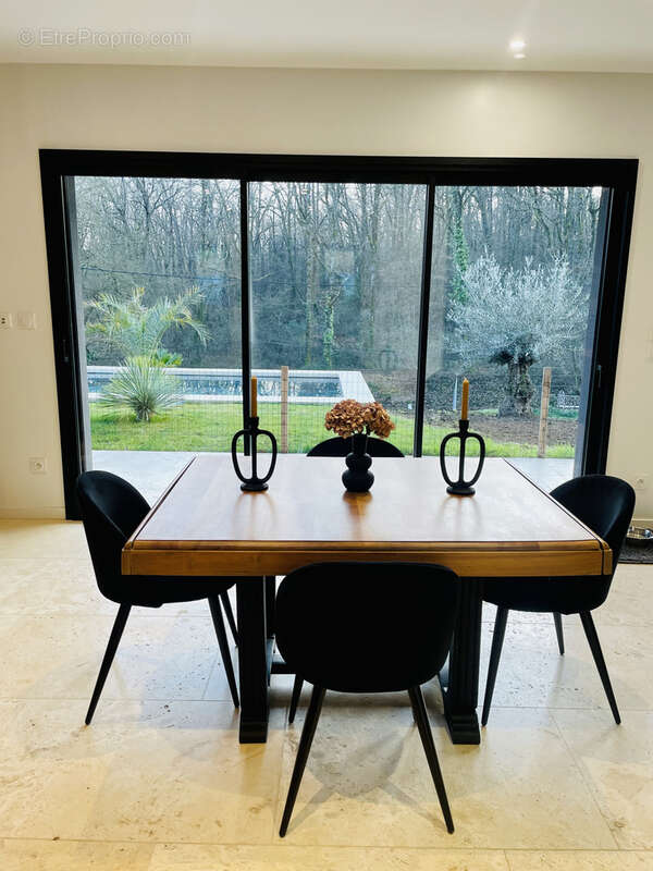 Maison à MONTAIGUT-SUR-SAVE