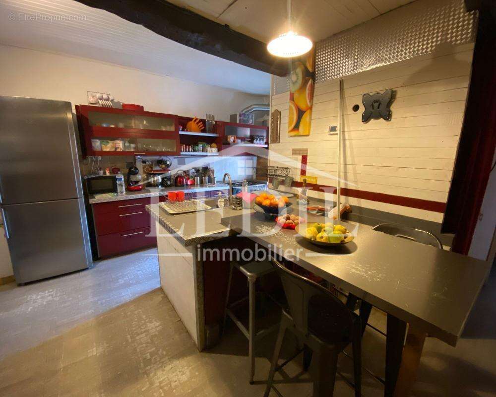Maison de ville avec terrasse, cour et garage - photo 5