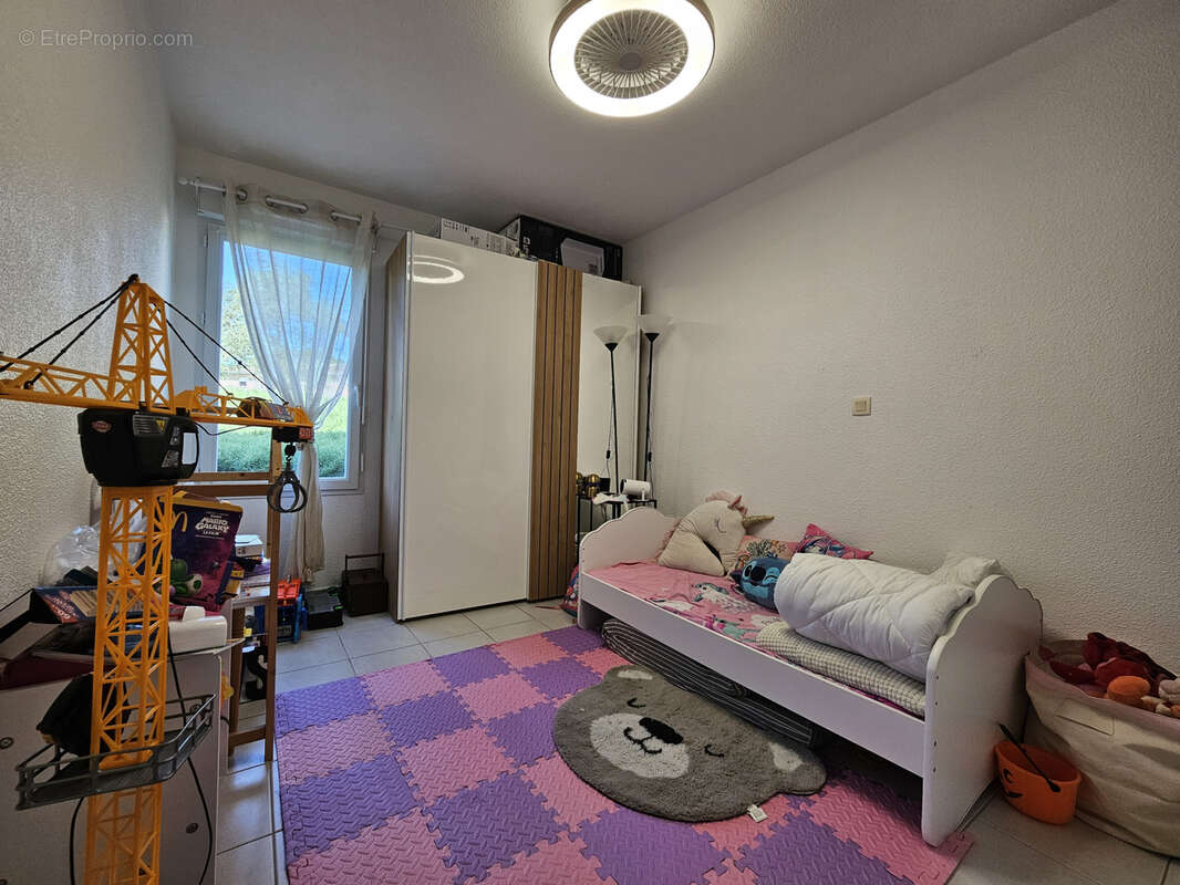 Appartement à SAINT-YZAN-DE-SOUDIAC