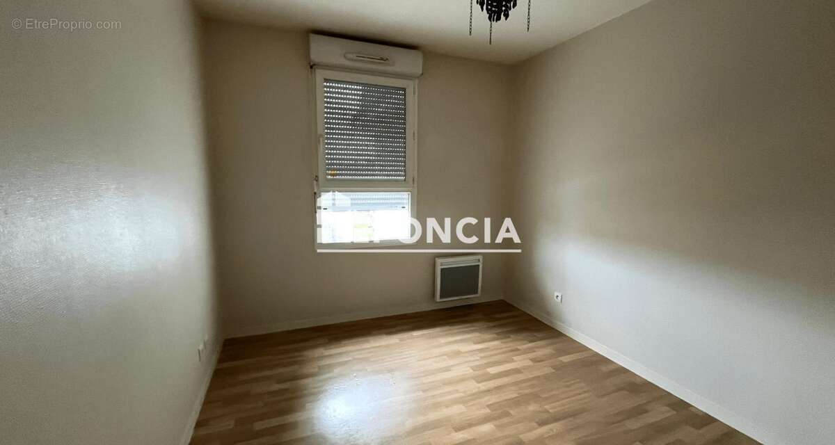 Appartement à SAINT-JEAN-DE-LA-RUELLE