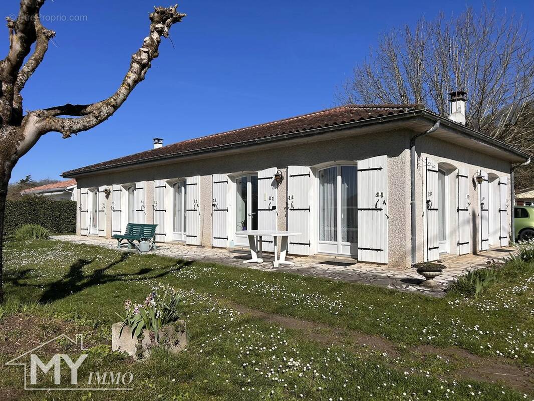 Maison à PORT-SAINTE-FOY-ET-PONCHAPT