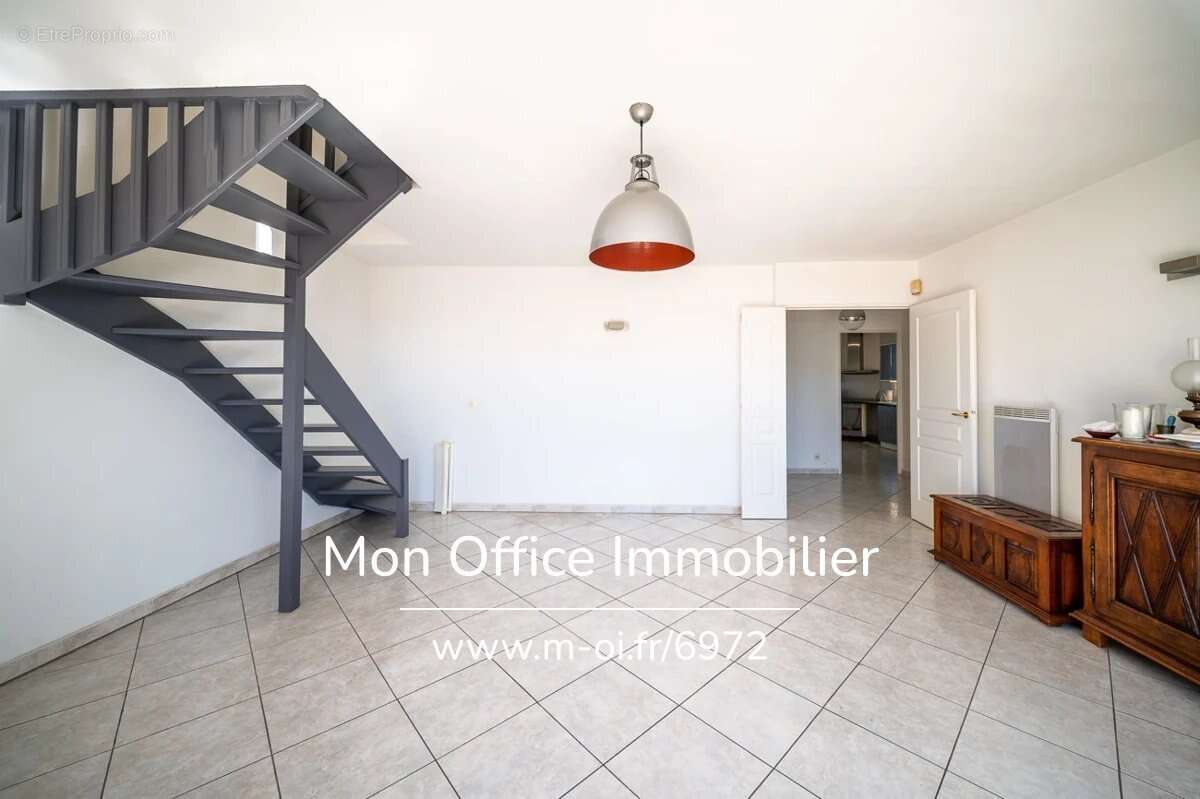 Appartement à MARSEILLE-11E