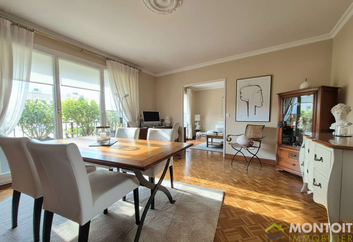Appartement à THIAIS