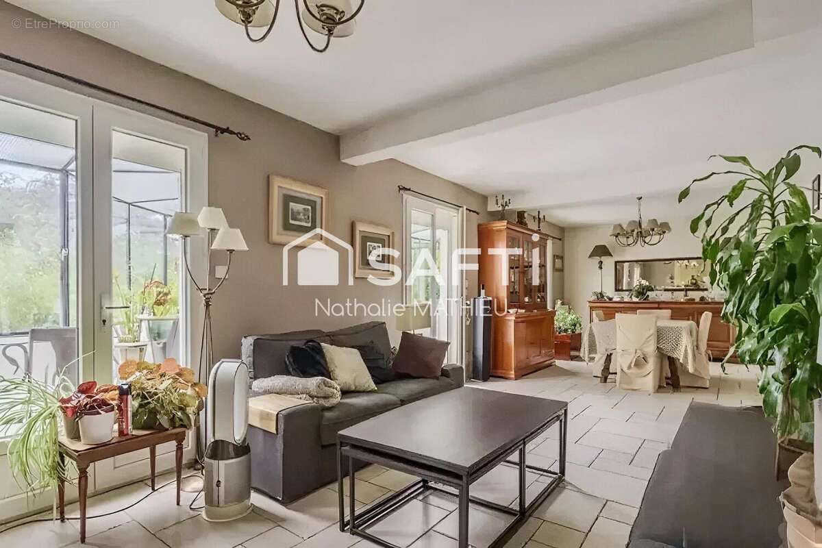 Photo 4 - Maison à MAGNY-LE-HONGRE