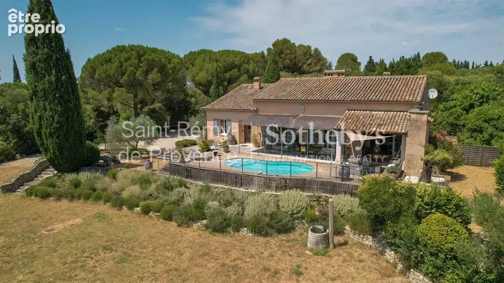 Propriété de plain pied avec piscine à Saint Rémy de Provence, vue sur les Alpilles - photo 8