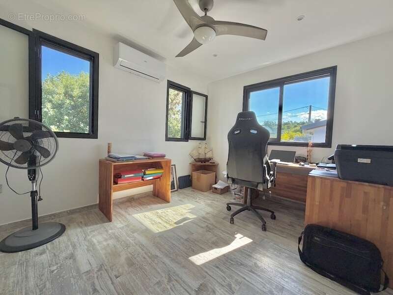 Maison à SAINT-PIERRE