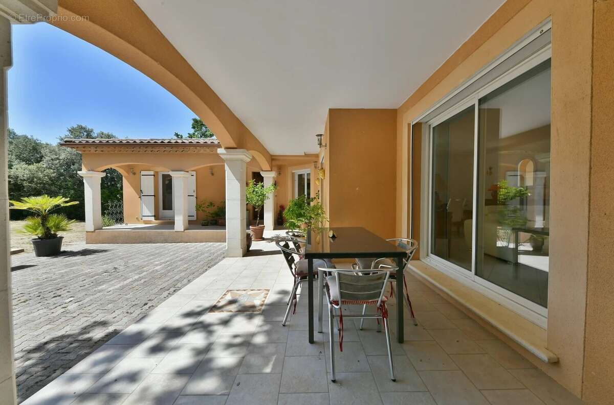 Villa méridionale aux portes d'Uzès - photo 9