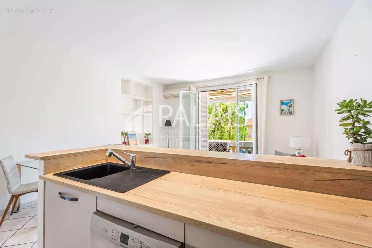 Appartement à BEAULIEU-SUR-MER
