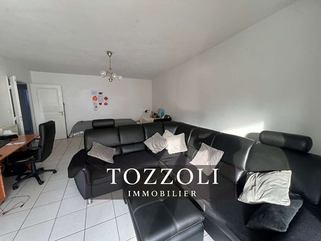 Appartement à LA VERPILLIERE