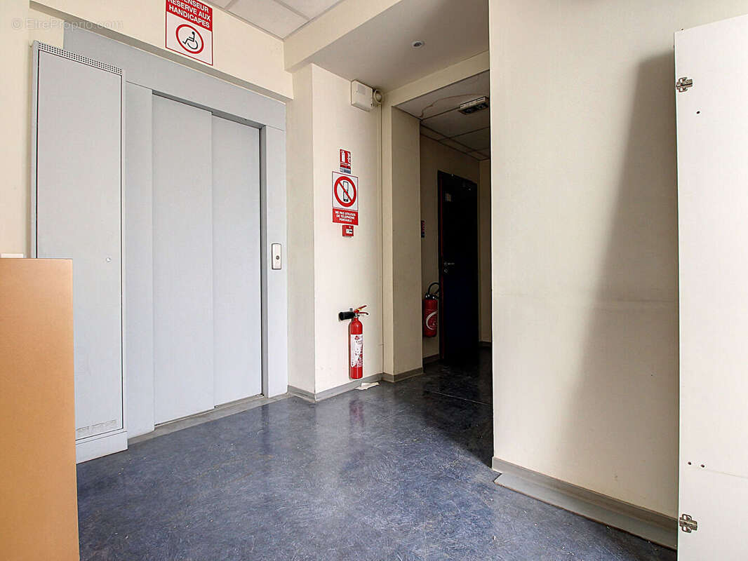 Autre à MARSEILLE-14E