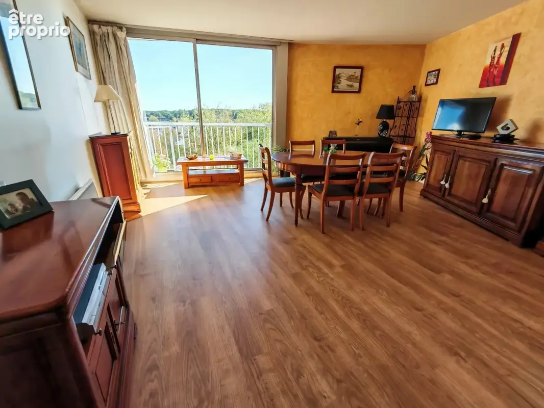 Appartement 5 pièces 140 m² à vendre à Chambray-Les-Tours (37170) - photo 5