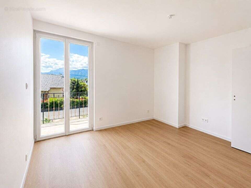 Appartement à LA MOTTE-SERVOLEX