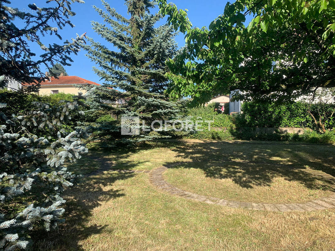 Maison à CALUIRE-ET-CUIRE