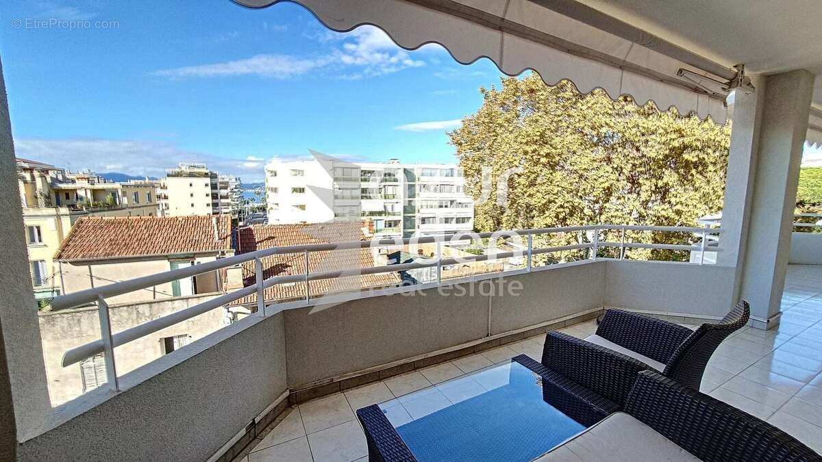 Appartement à CANNES