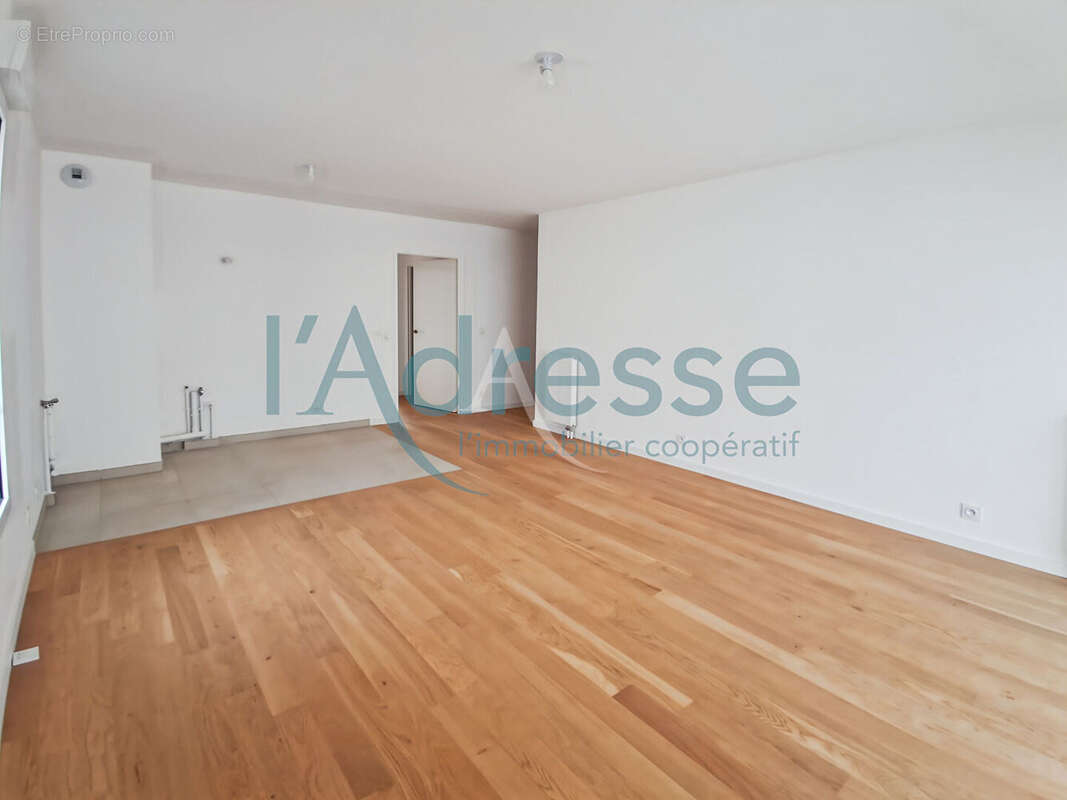 Appartement à SURESNES