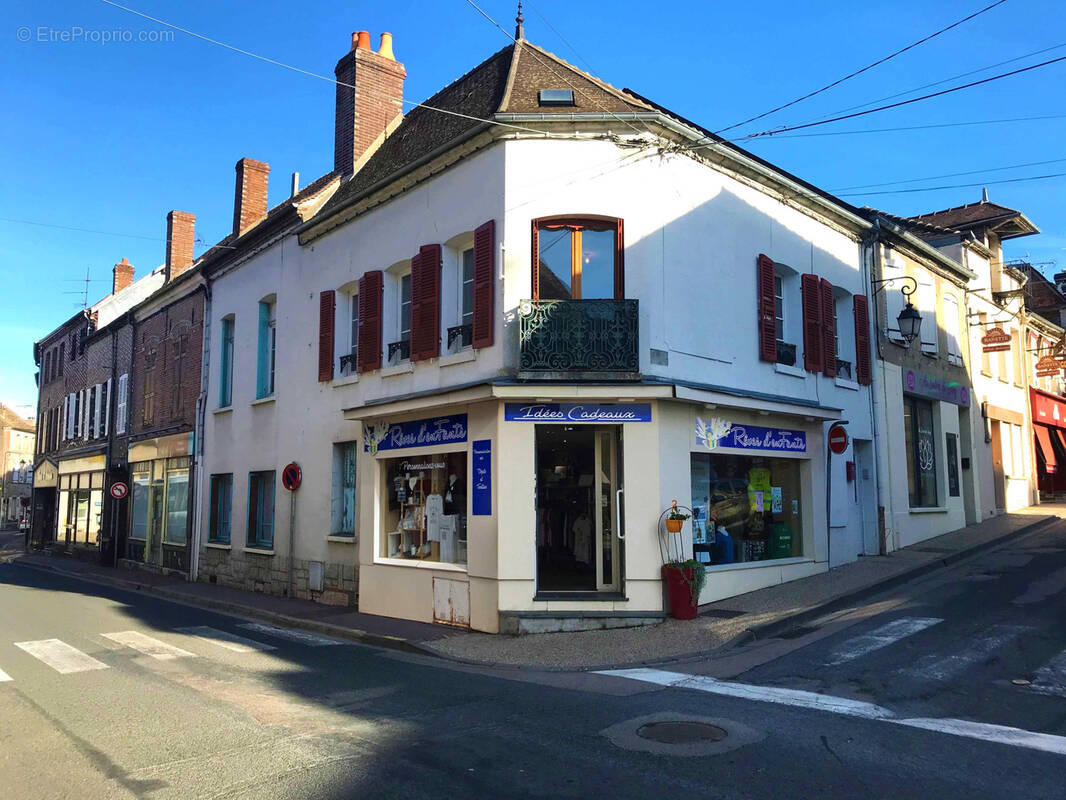 Appartement à COURTENAY