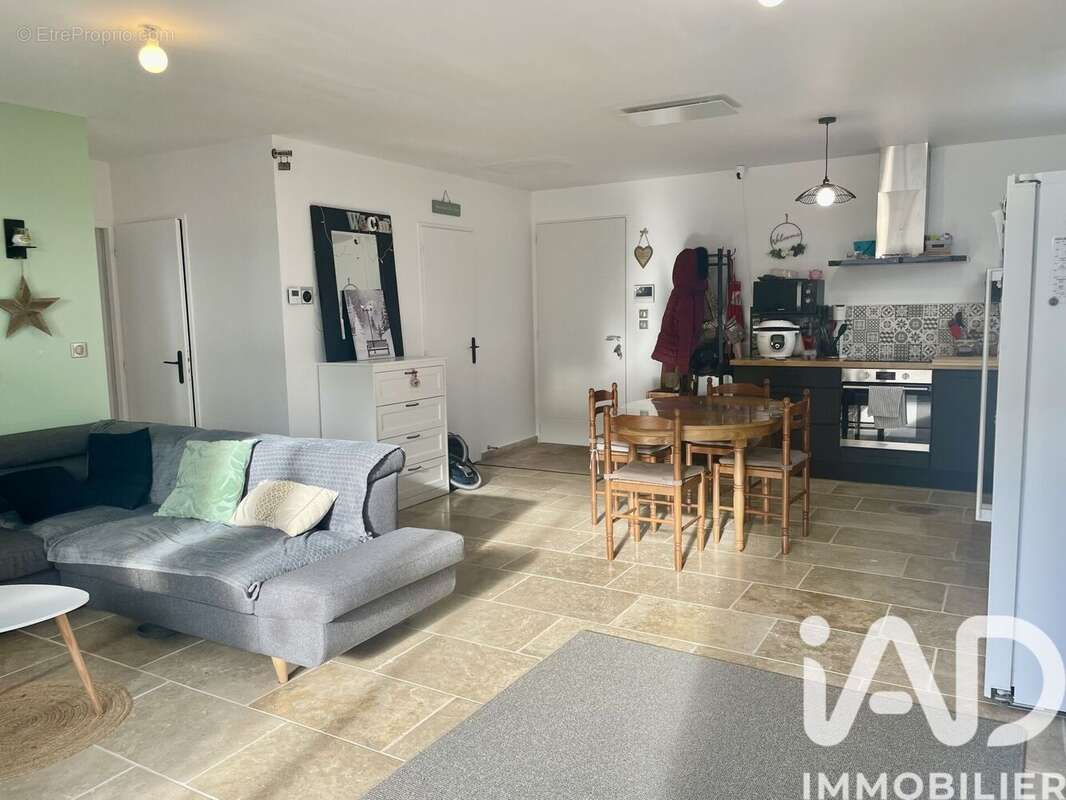 Photo 3 - Maison à MONTLIEU-LA-GARDE