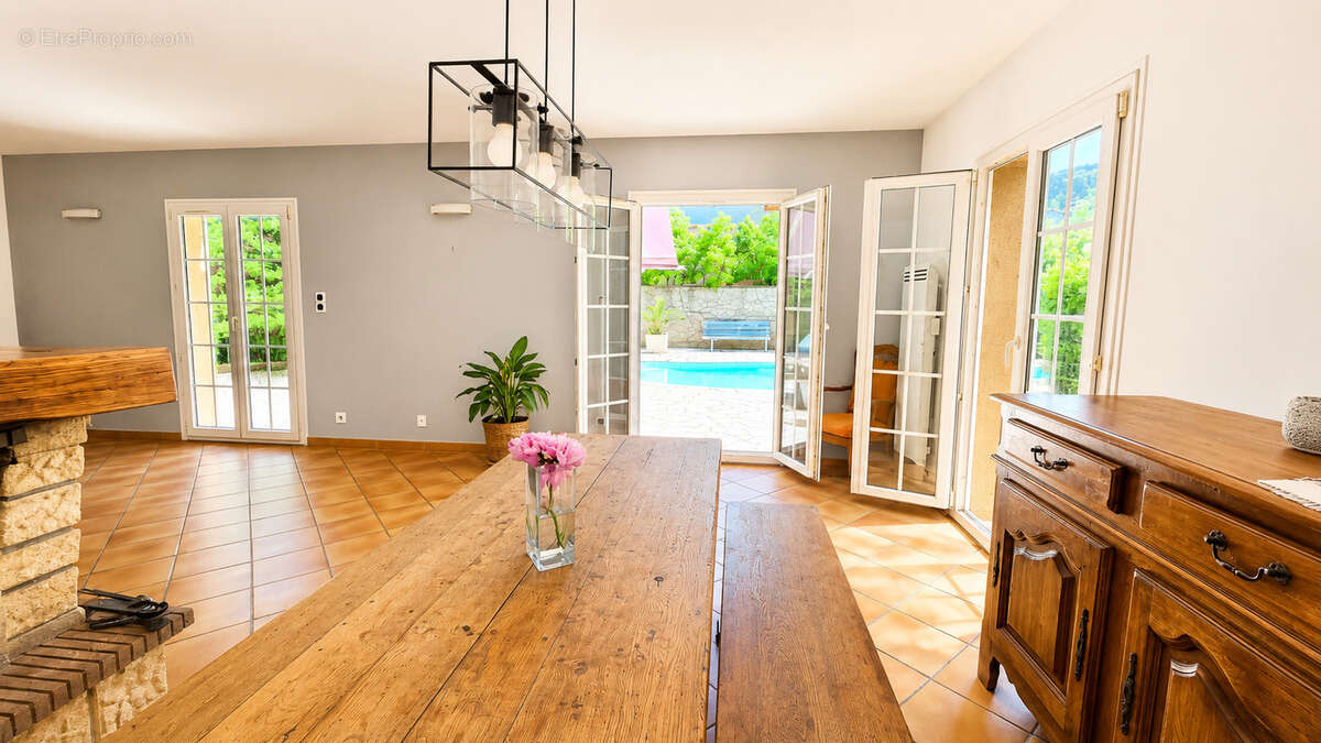 Maison à MARSEILLE-8E