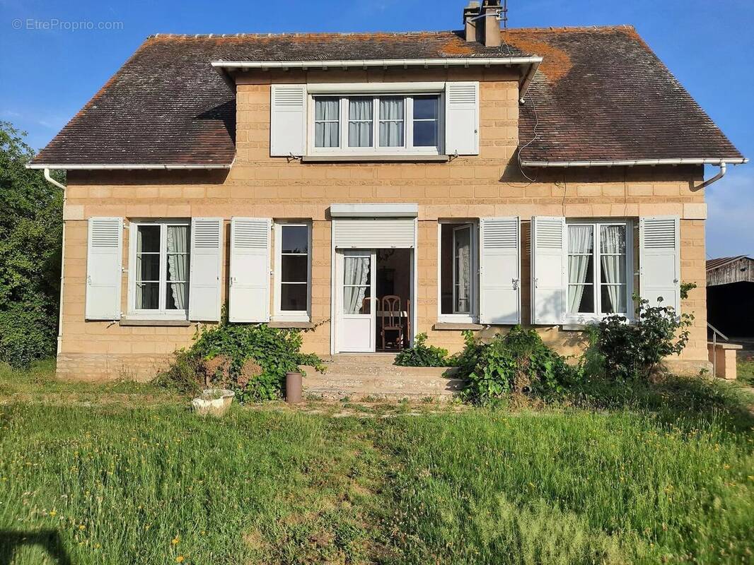 Maison à BERNAY
