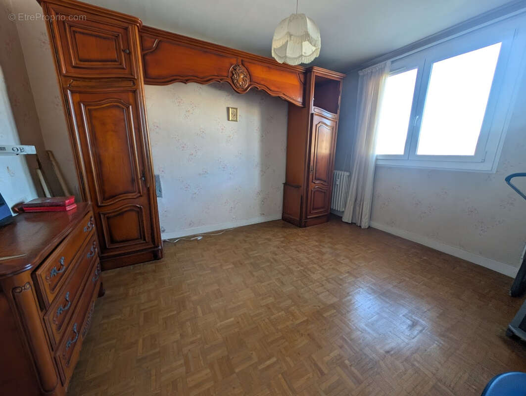 Appartement à BOURG-LES-VALENCE