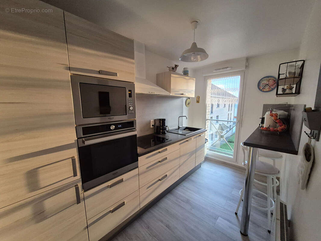 Appartement à ARQUES