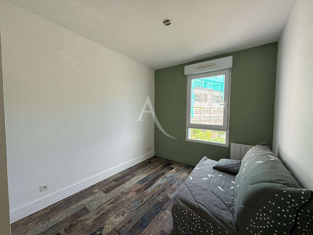 Appartement T4 de 90m² proche place du commando - photo 7